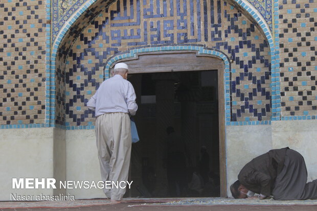 مسجد والاترین کانون احیا و تقویت اندیشه ناب اسلامی است