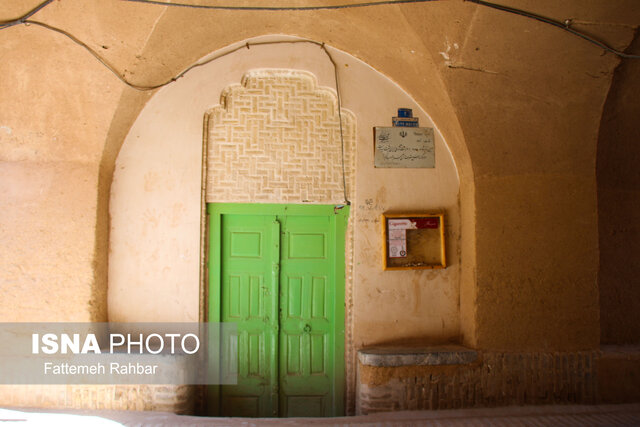 مسجدی تاریخی که تابستان‌خانه‌ای روی پشت بام دارد